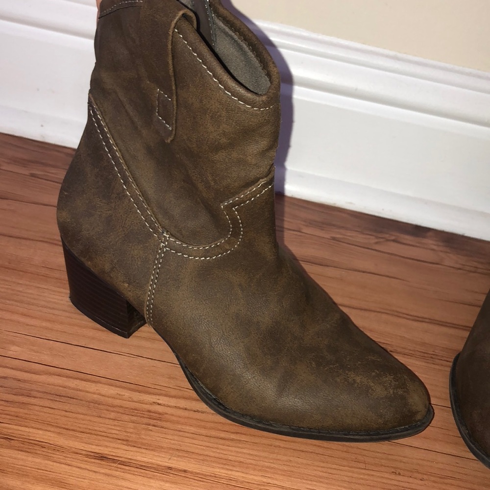 Booties - Picture 3 of 5